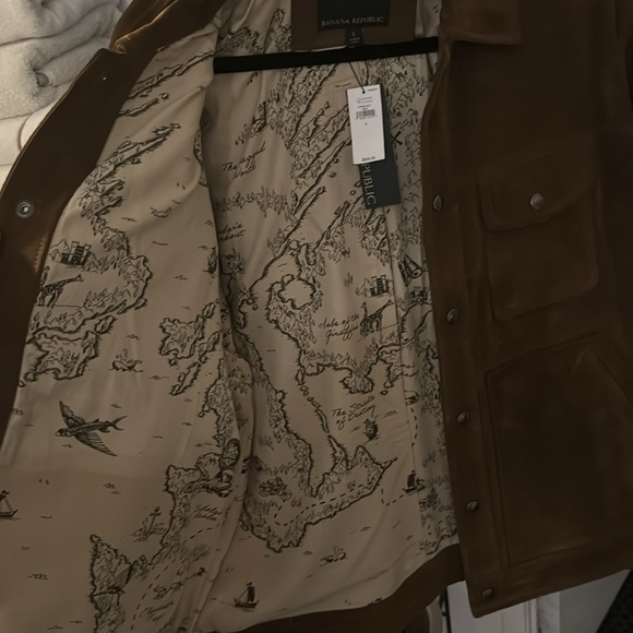 Banana republic leather jacket - Picture 7 of 10